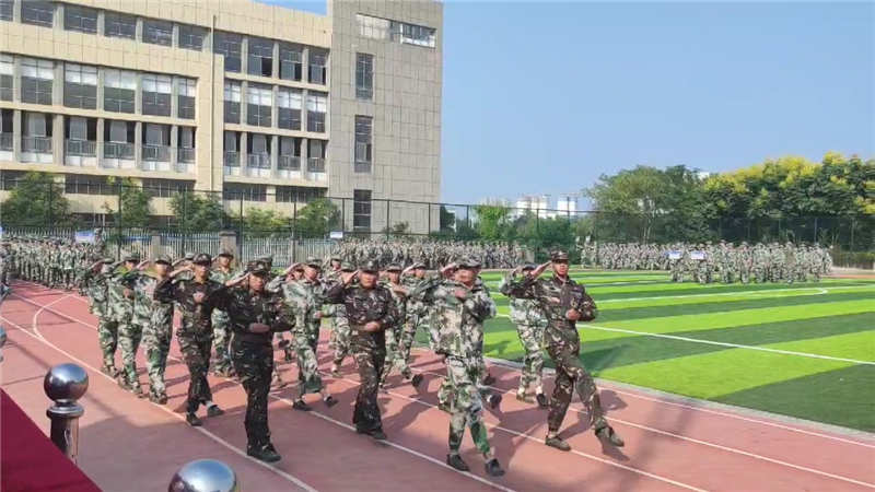 吉安市理工技工學(xué)校2021級(jí)新生國(guó)防素養(yǎng)訓(xùn)練活動(dòng)圓滿結(jié)束