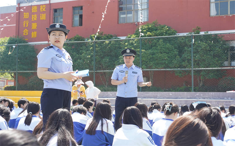 反詐宣傳新體驗(yàn)，吉安公安走進(jìn)我校用真實(shí)案例為學(xué)生敲響警鐘